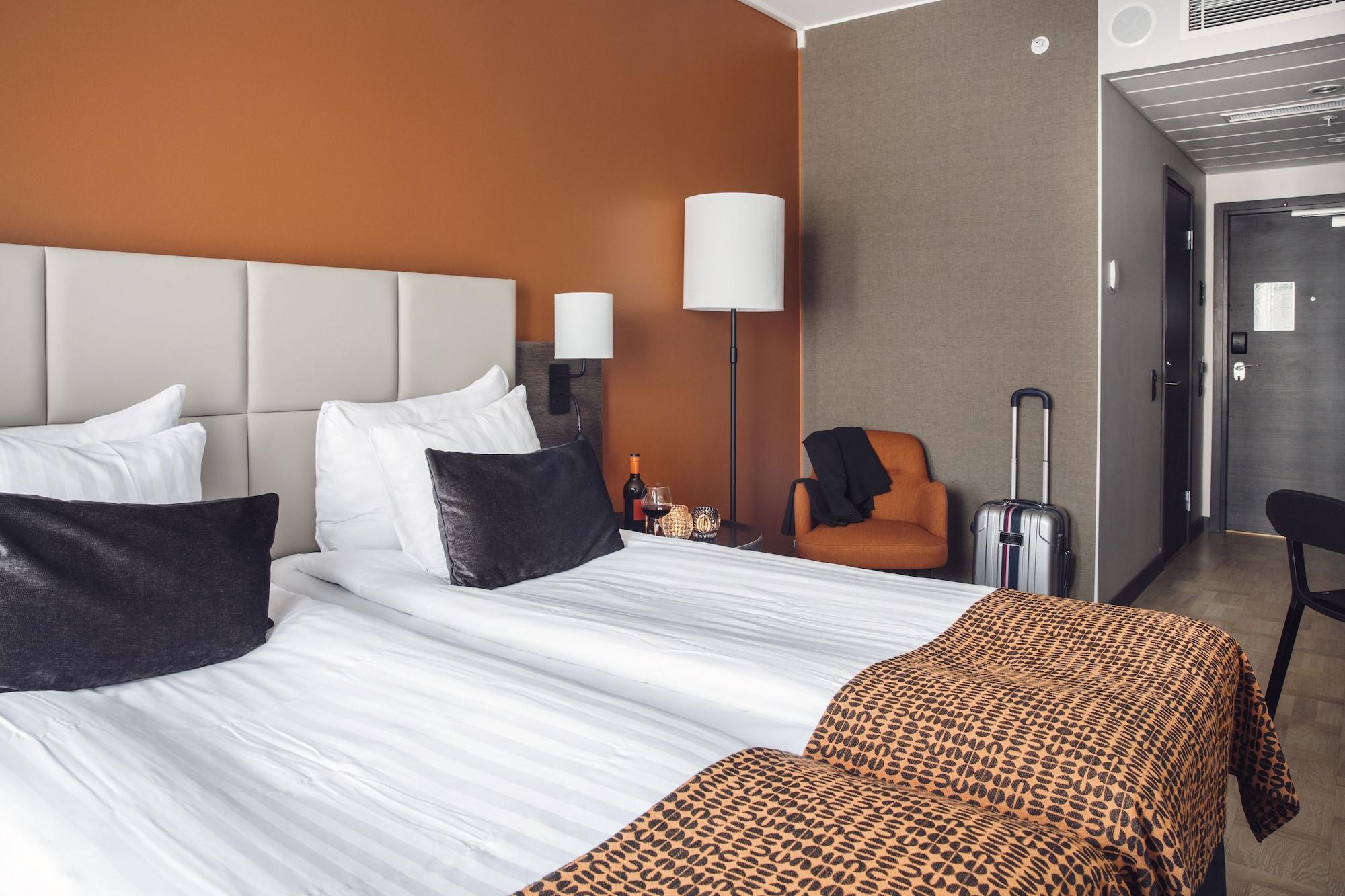 Quality Hotel Winn Haninge Bagian luar foto