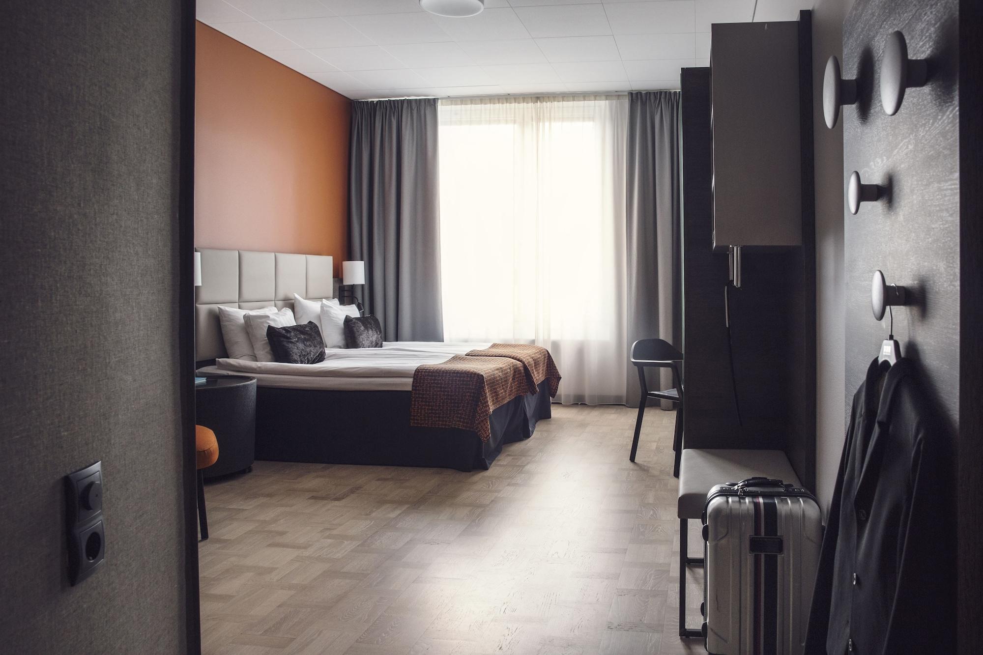 Quality Hotel Winn Haninge Bagian luar foto