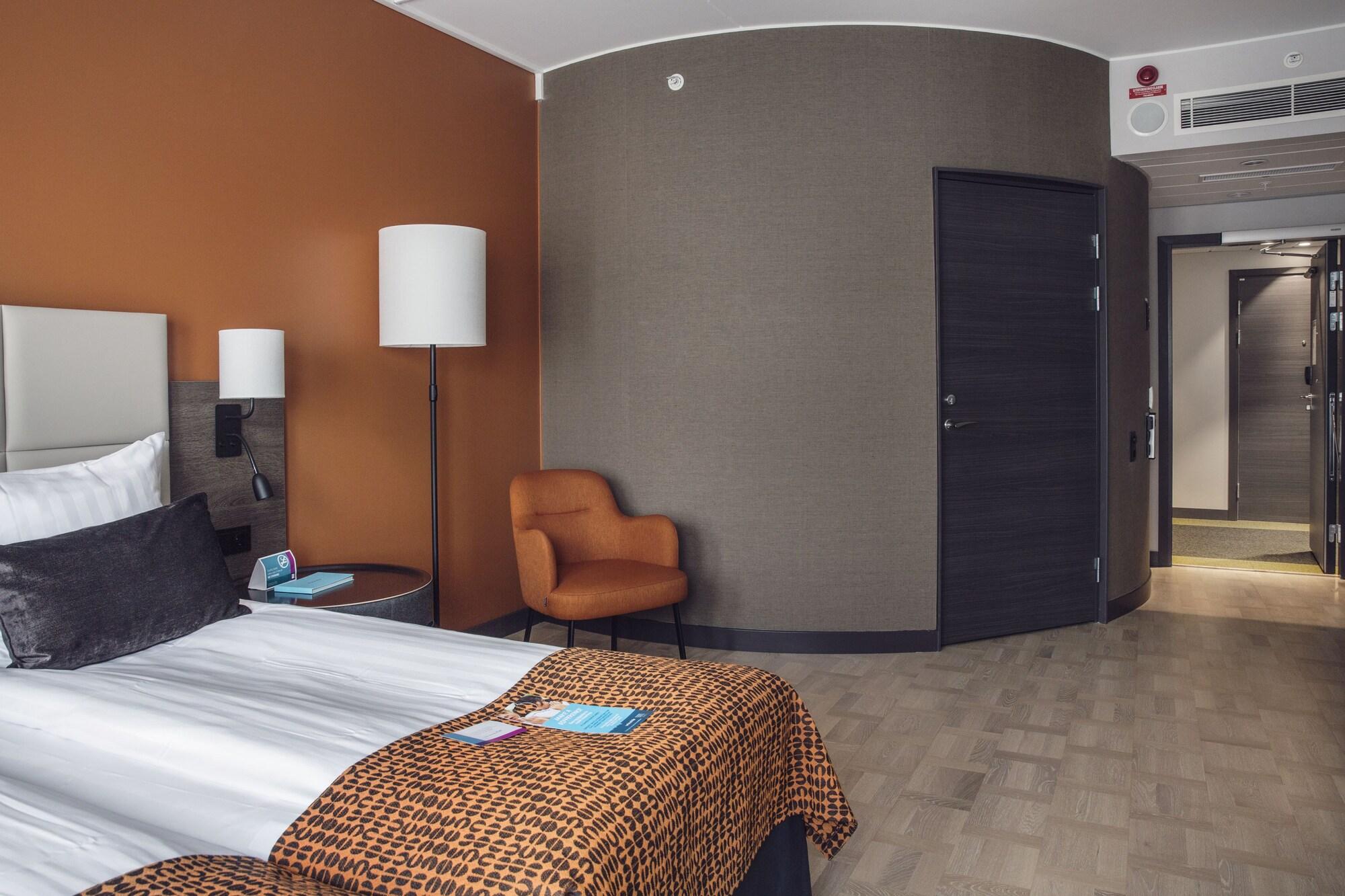 Quality Hotel Winn Haninge Bagian luar foto