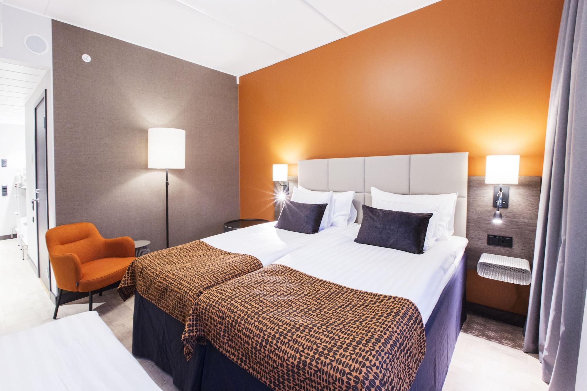 Quality Hotel Winn Haninge Bagian luar foto