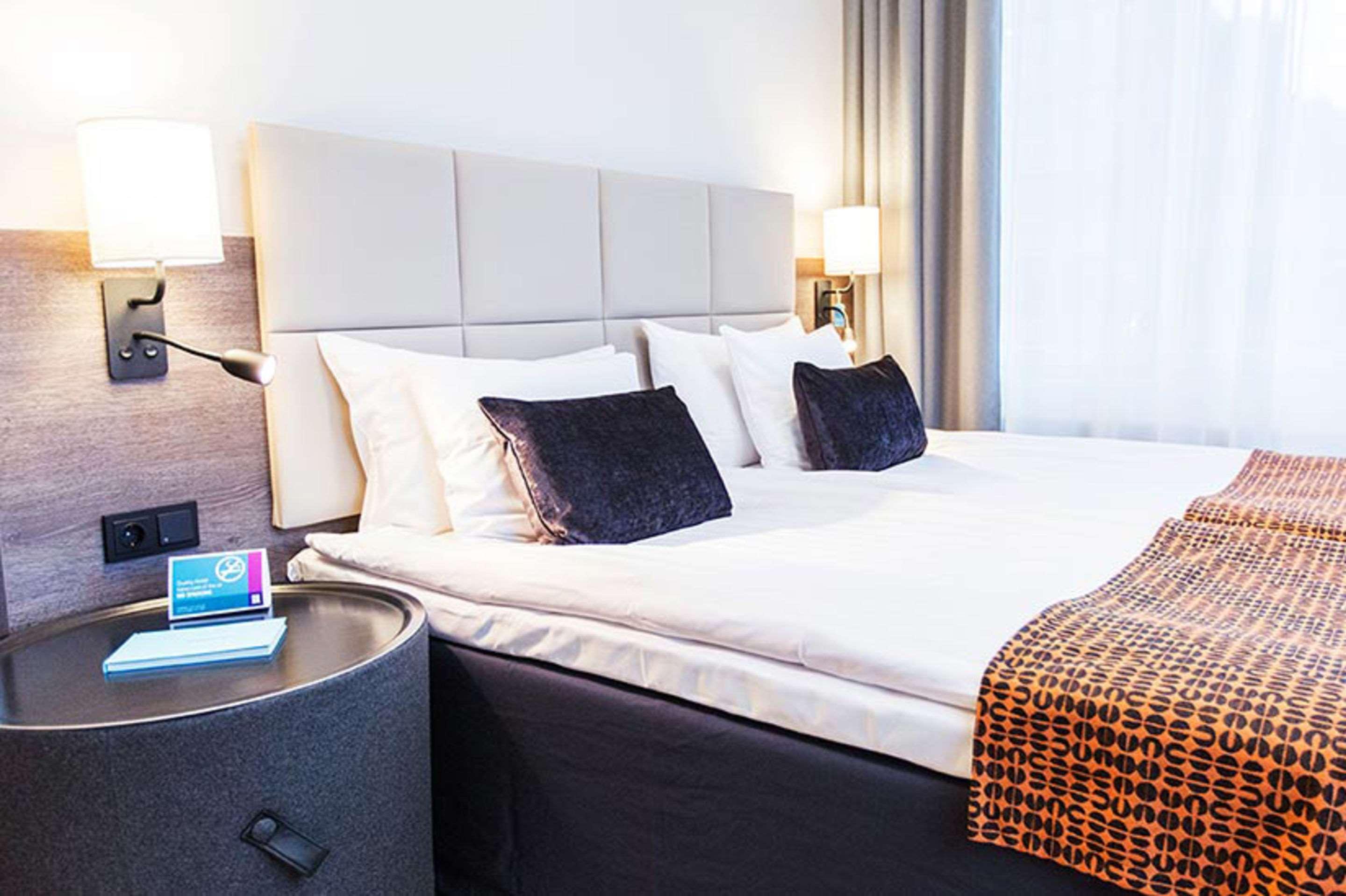 Quality Hotel Winn Haninge Bagian luar foto