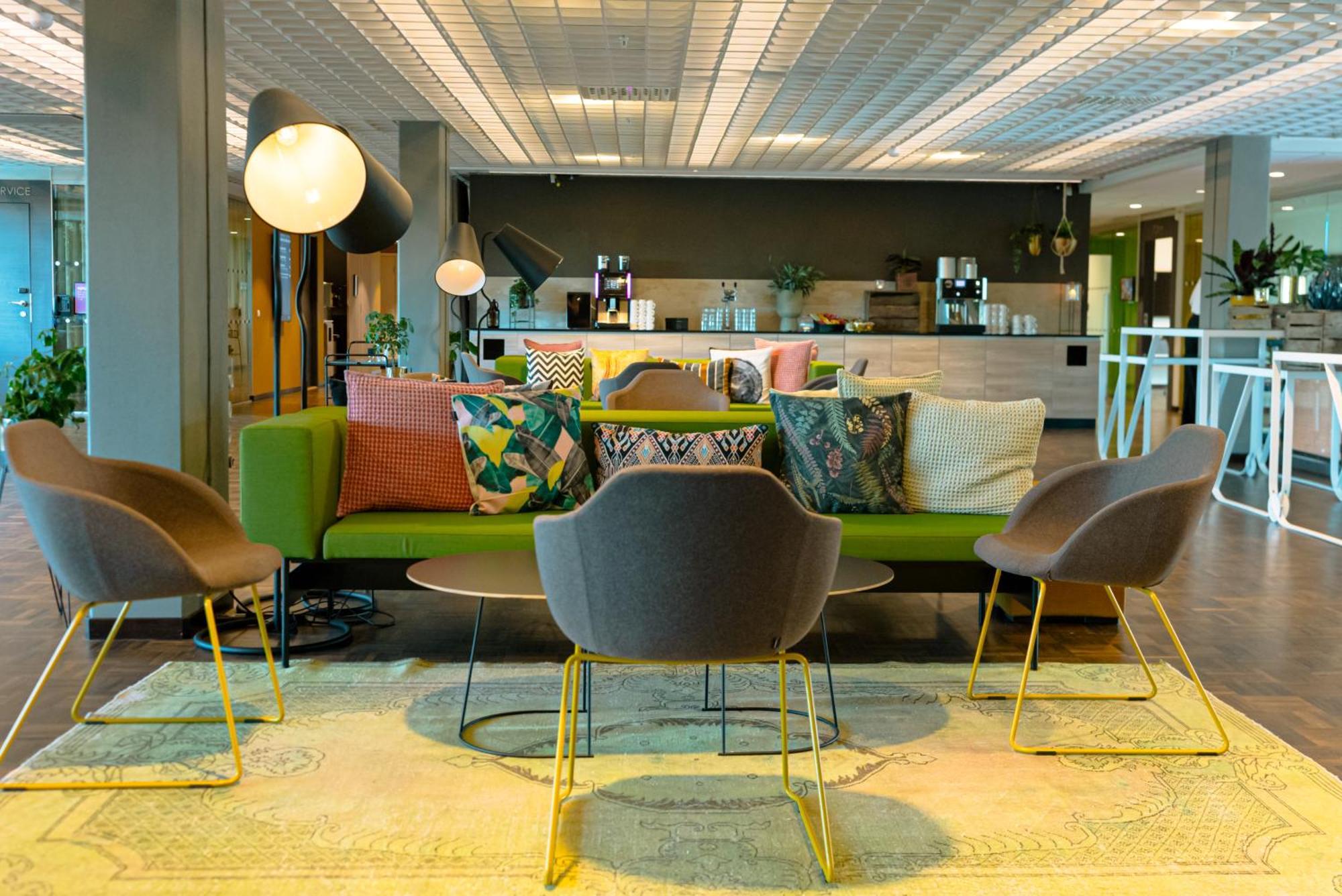 Quality Hotel Winn Haninge Bagian luar foto