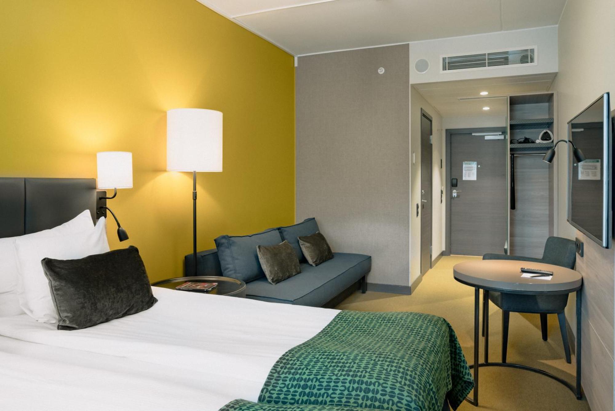 Quality Hotel Winn Haninge Bagian luar foto