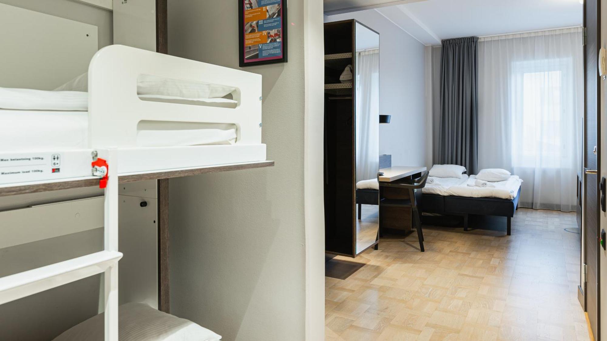Quality Hotel Winn Haninge Bagian luar foto