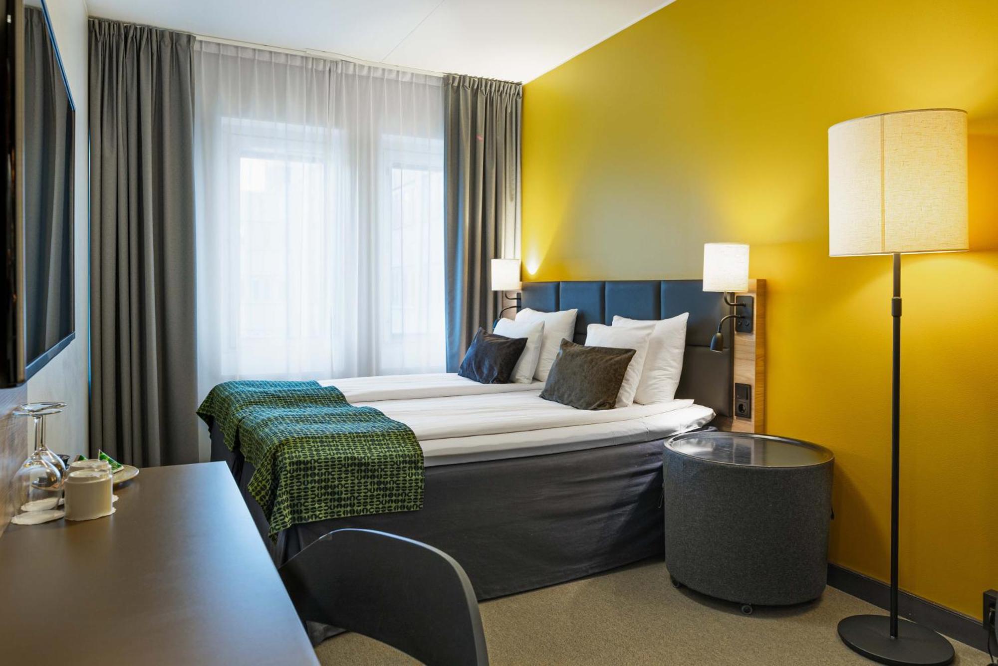 Quality Hotel Winn Haninge Bagian luar foto