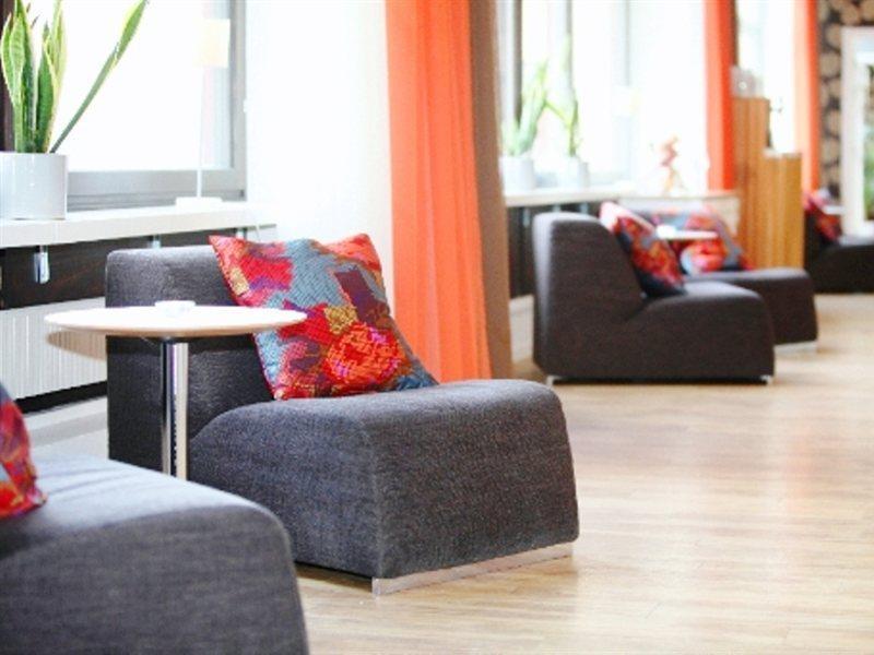 Quality Hotel Winn Haninge Bagian luar foto