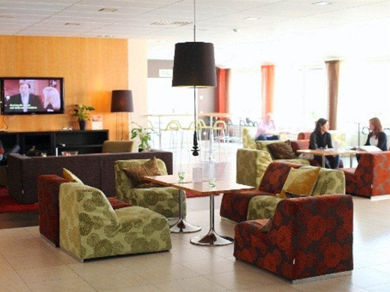 Quality Hotel Winn Haninge Bagian luar foto