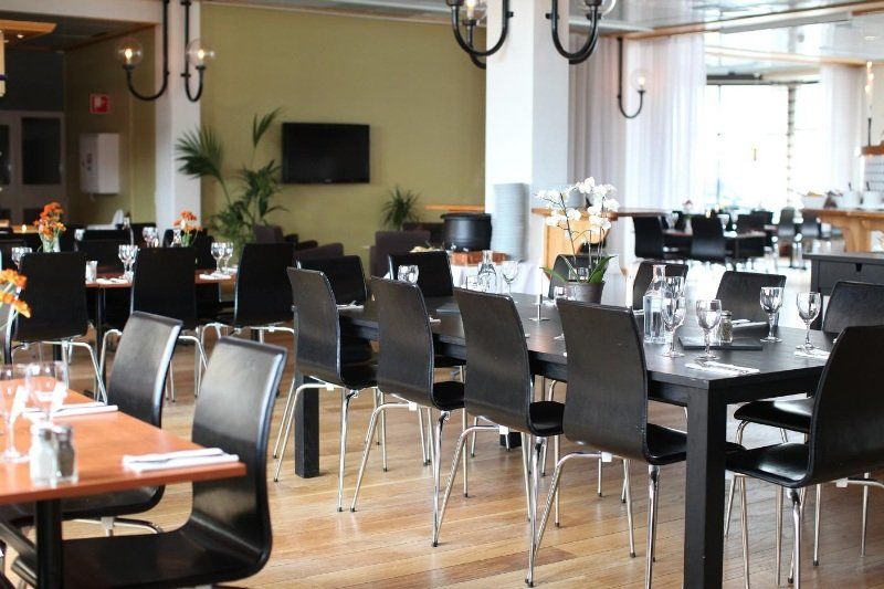 Quality Hotel Winn Haninge Bagian luar foto