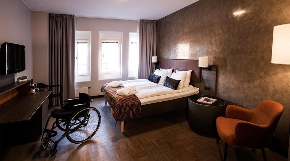 Quality Hotel Winn Haninge Bagian luar foto